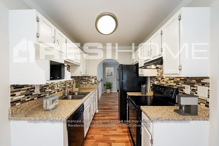 1925 Huntington Ln - Photo 2 of 22