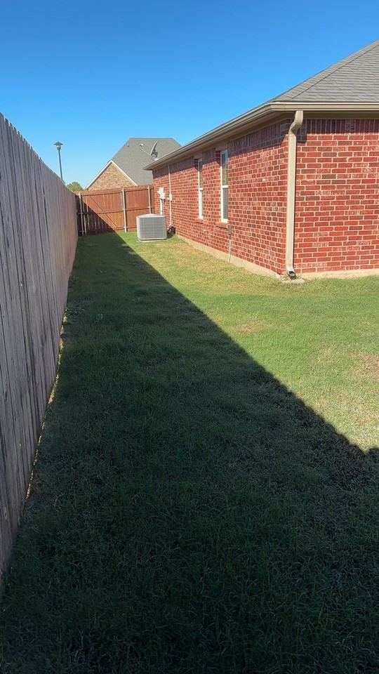 3721 Plantation Dr - Photo 6 of 27