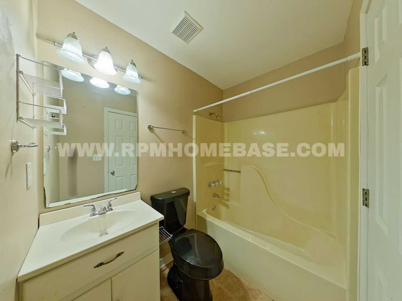 3343 Broadview Cir - Photo 7 of 17