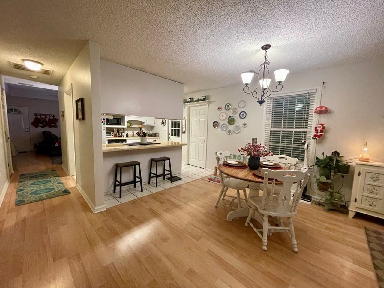 3716 Kendall Ct - Photo 3 of 22