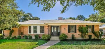 featured image of 5220 Lake Charles Dr