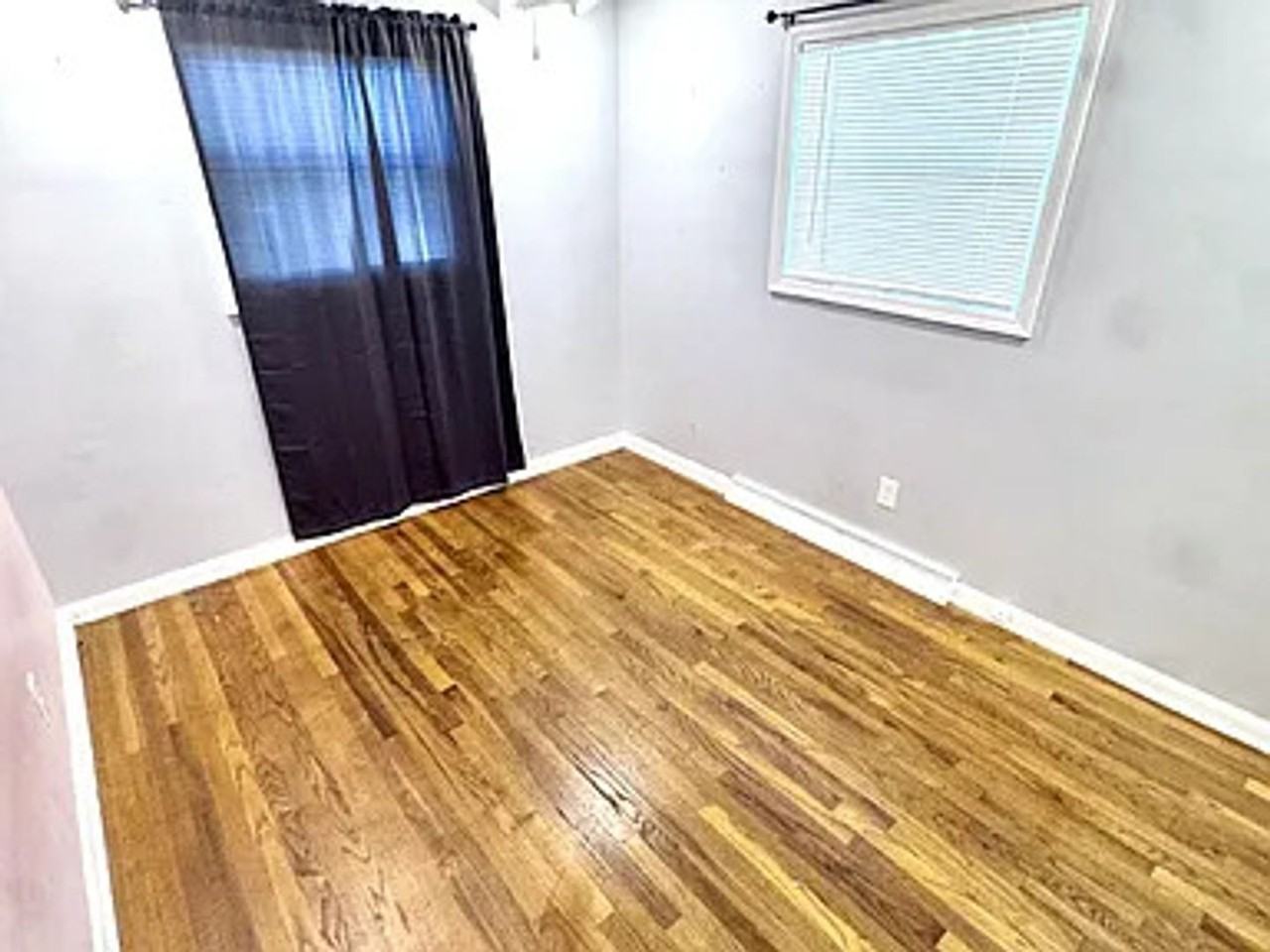 2620 Duane Dr - Photo 2 of 9