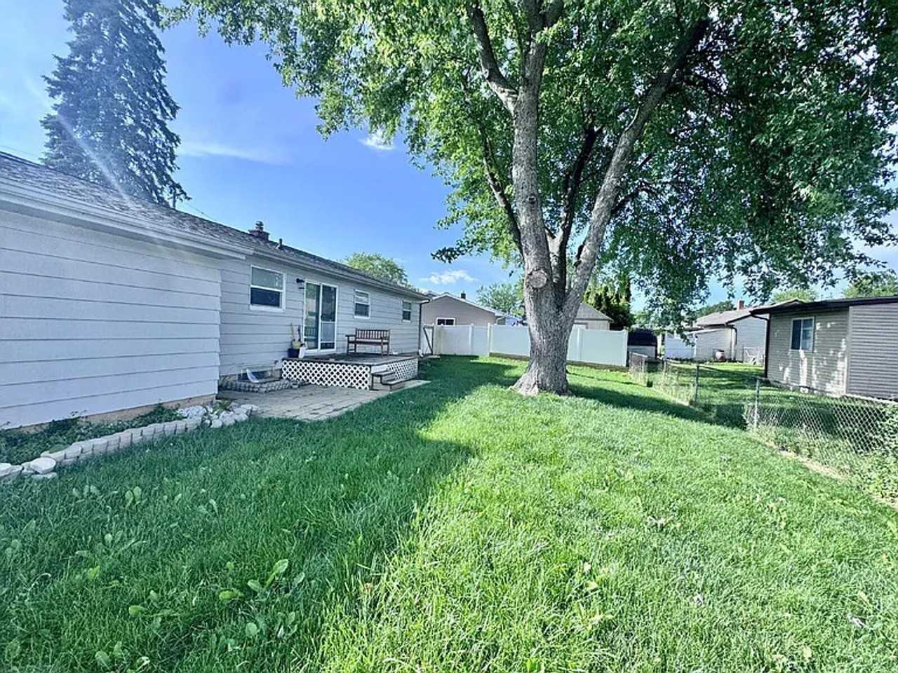 2620 Duane Dr - Photo 5 of 9