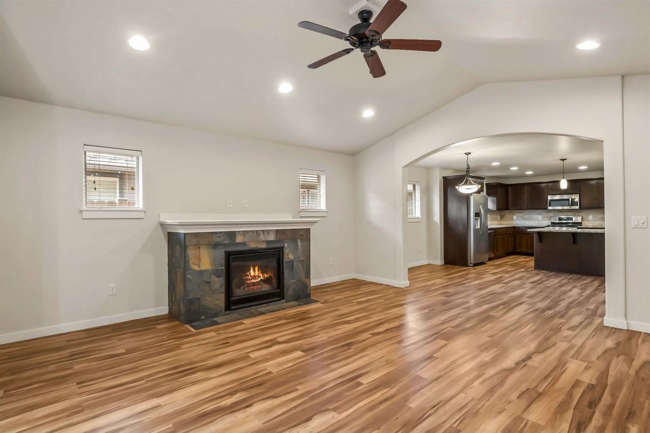 21177 Capella Pl - Photo 5 of 18