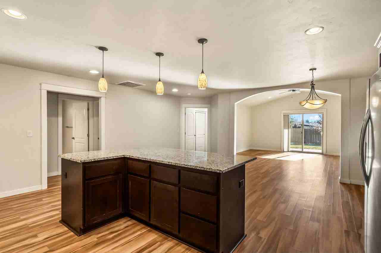 21177 Capella Pl - Photo 6 of 18