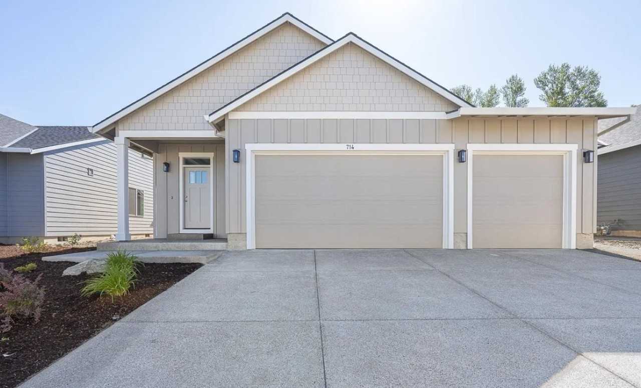 714 Tigerlily St - Photo 2 of 23
