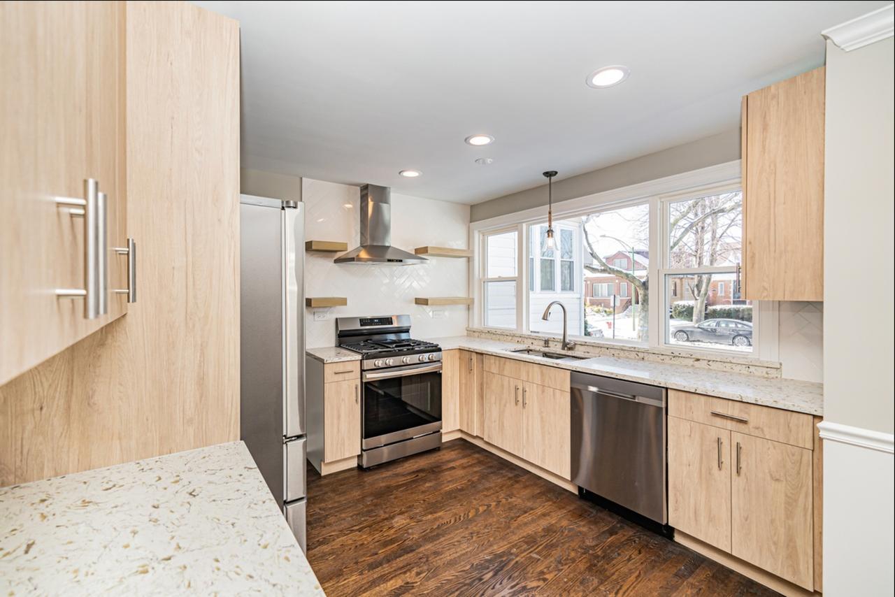 3035 N Olcott Ave - Photo 4 of 30