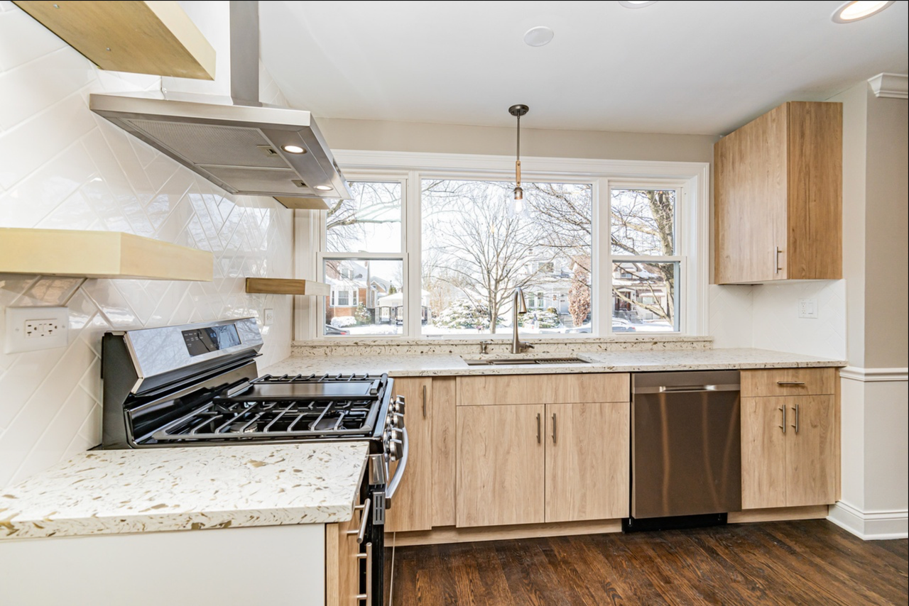 3035 N Olcott Ave - Photo 5 of 30
