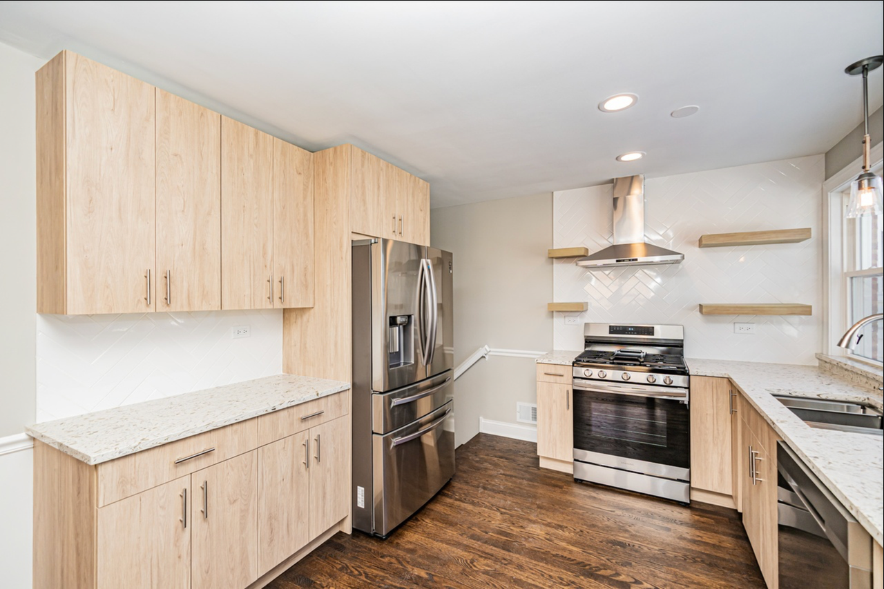 3035 N Olcott Ave - Photo 7 of 30