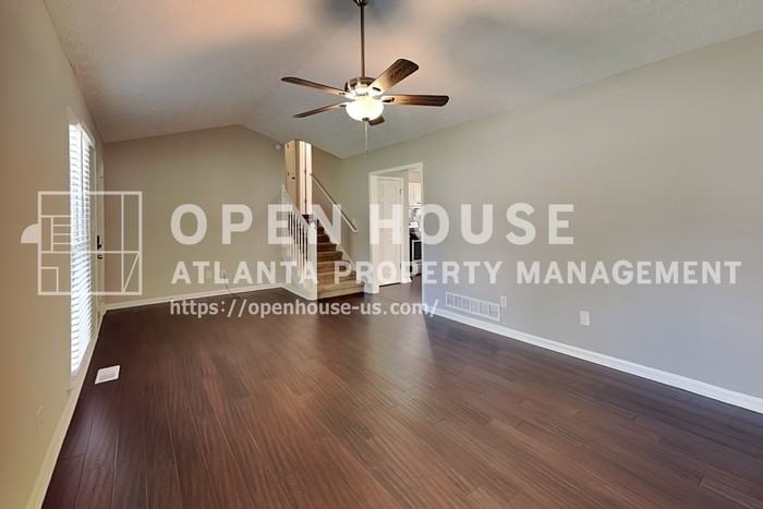 19 Joy Dr - Photo 5 of 19