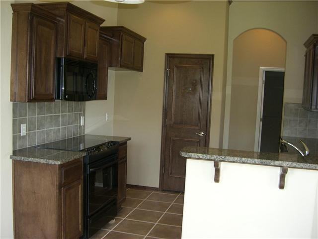 1720 Nw 162nd Cir - Photo 5 of 7