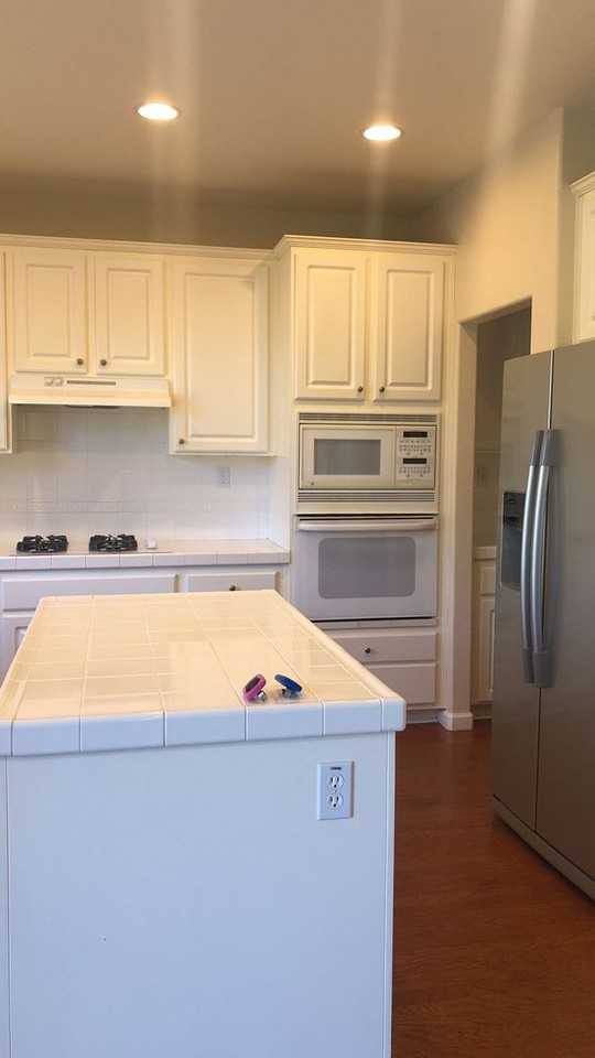 2951 Audubon Cir - Photo 2 of 37