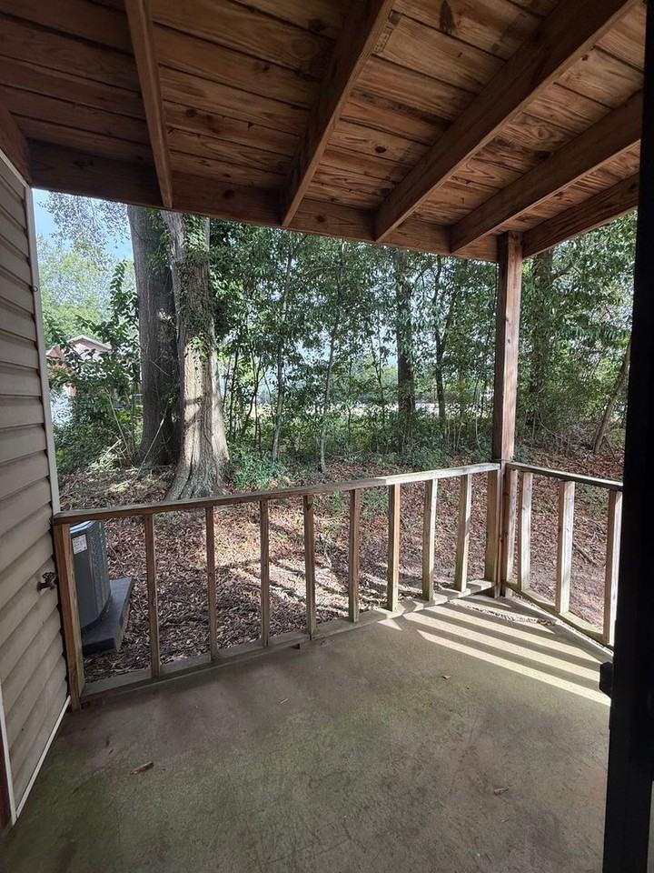 100 Gunter Ln - Photo 6 of 14