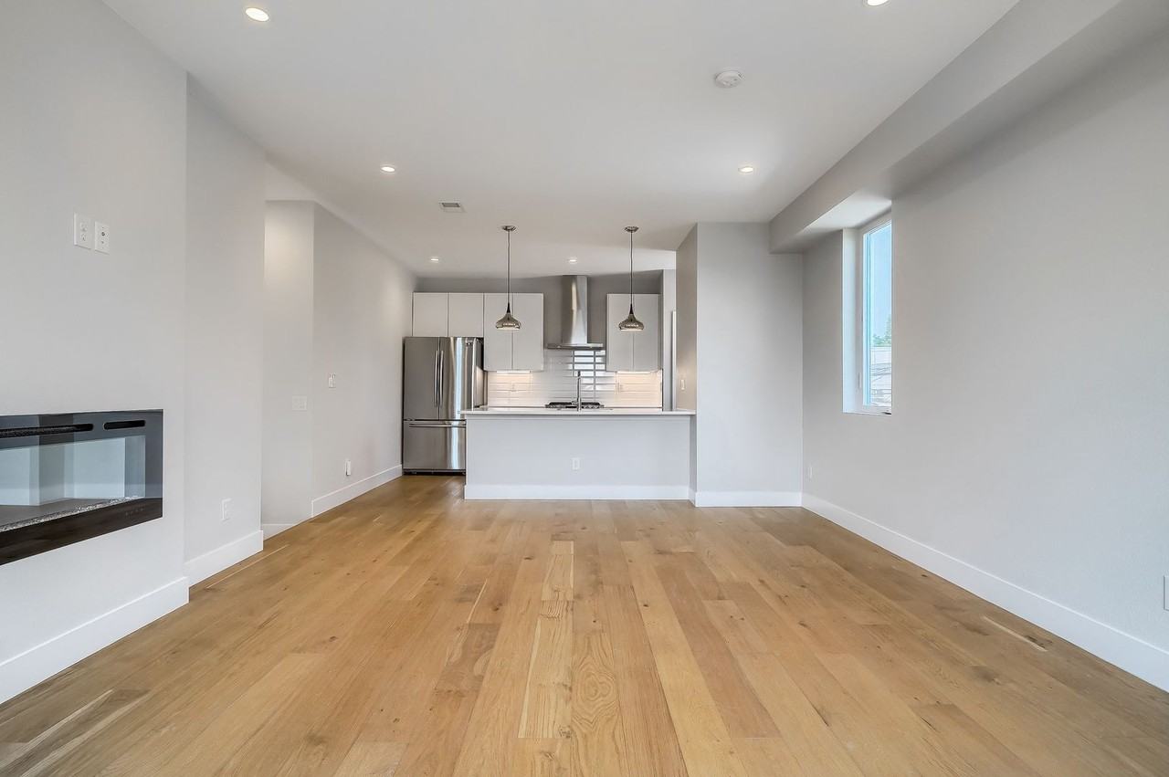 4205 Delaware St - Photo 2 of 42