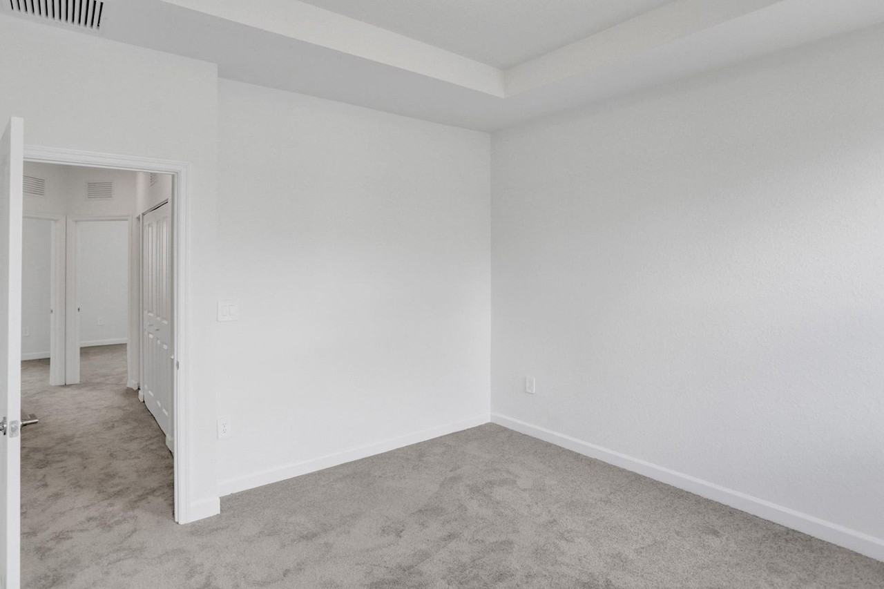 13050 Sw 232nd Ter - Photo 2 of 44