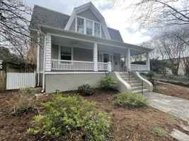 featured image of 114 E Park Dr