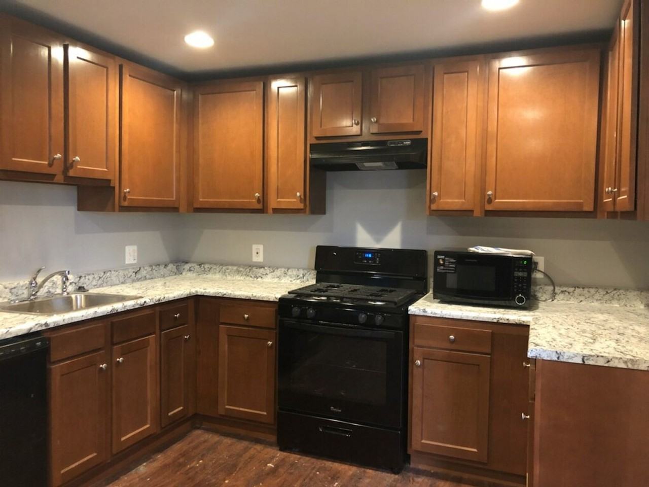 3206 Stanley Rd - Photo 2 of 12