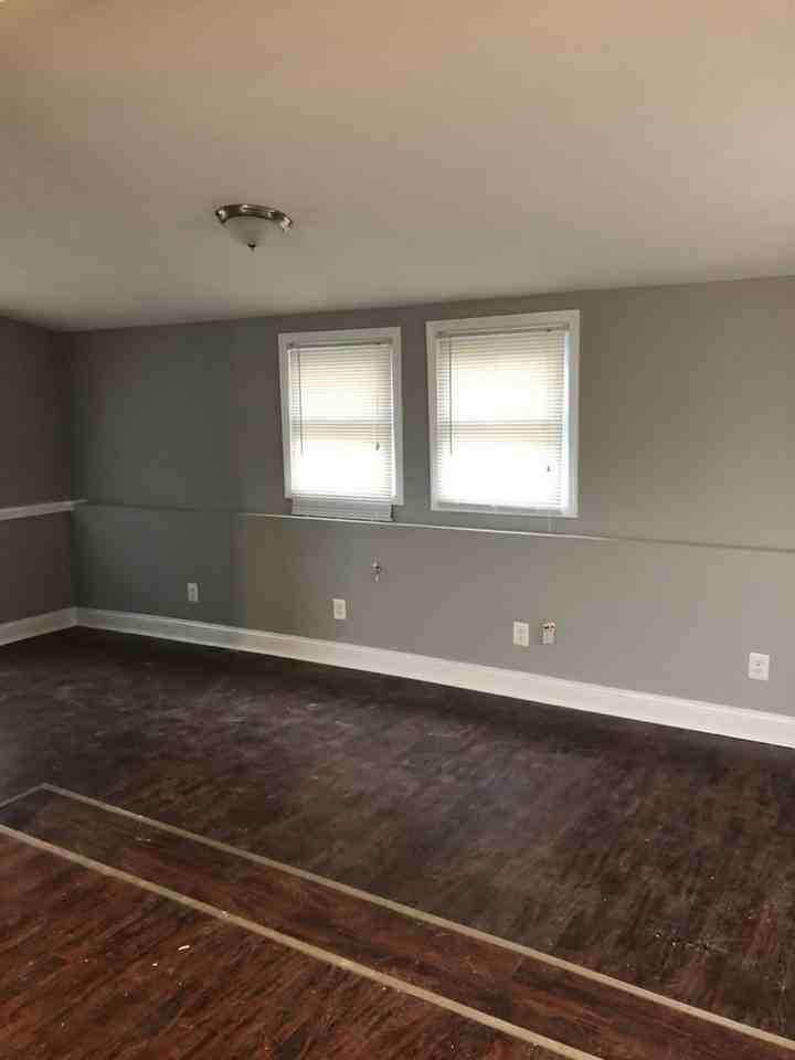 3206 Stanley Rd - Photo 3 of 12