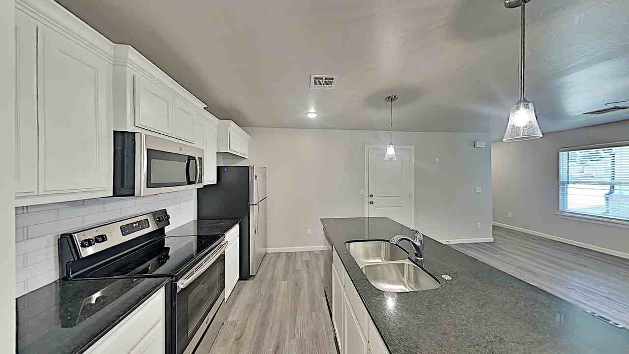 11201 Burnham Ave - Photo 6 of 16