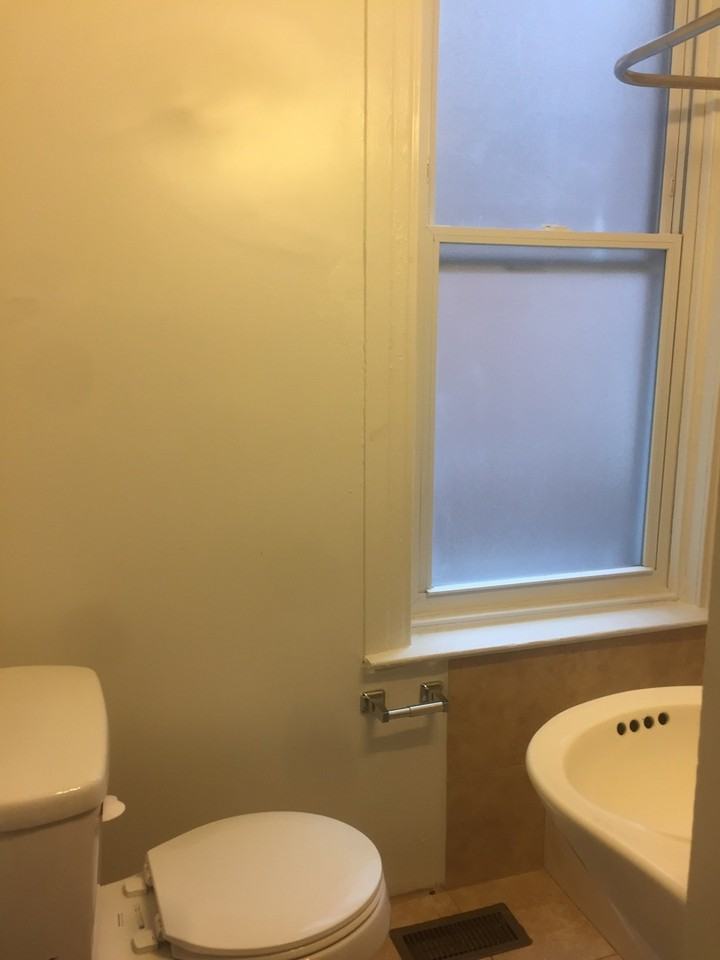 622 Chestnut St #1 - Photo 2 of 6