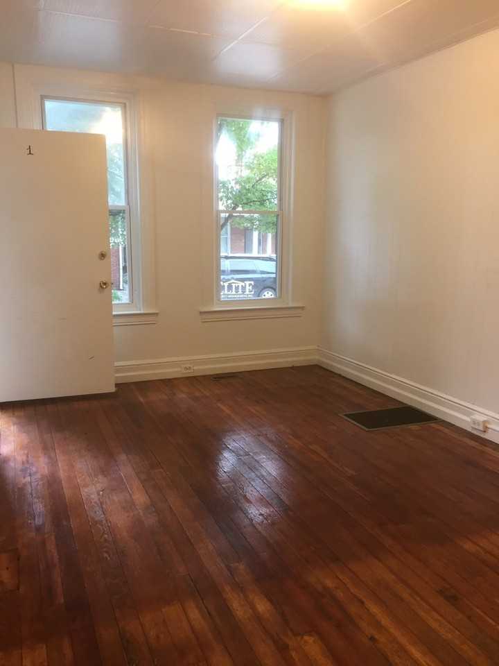 622 Chestnut St #1 - Photo 4 of 6