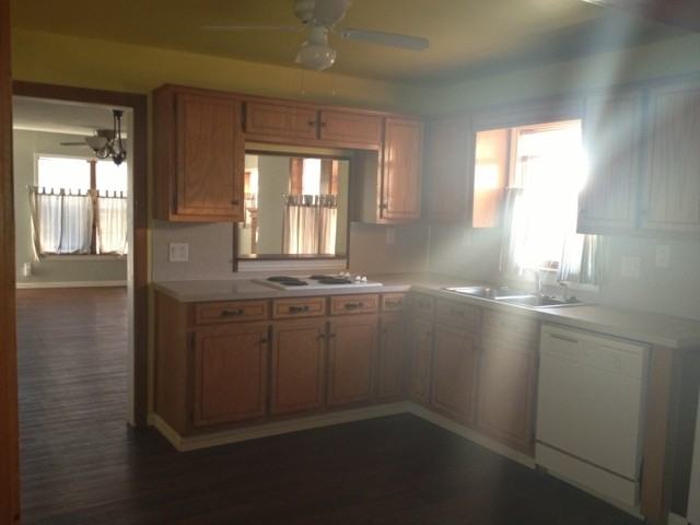 1442 N 19th St - Photo 4 of 12