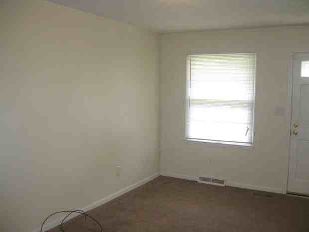 4001 Elora Ln - Photo 6 of 13