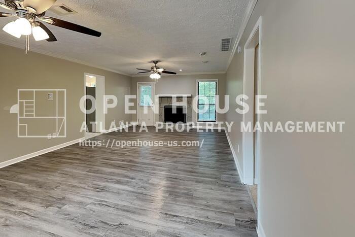 4364 S Landing Dr - Photo 4 of 20