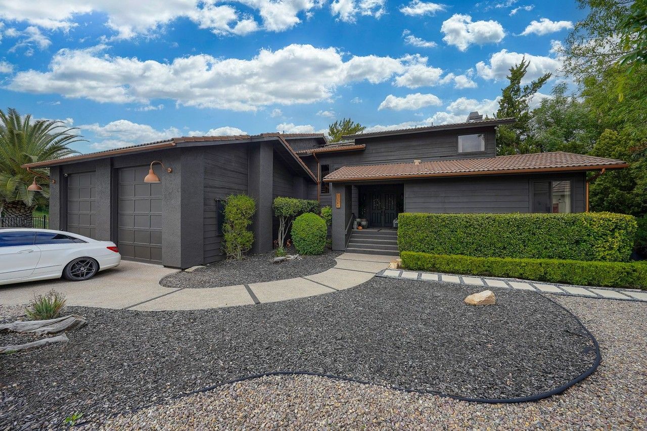 24020 Vista Vicente Ct - Photo 3 of 21