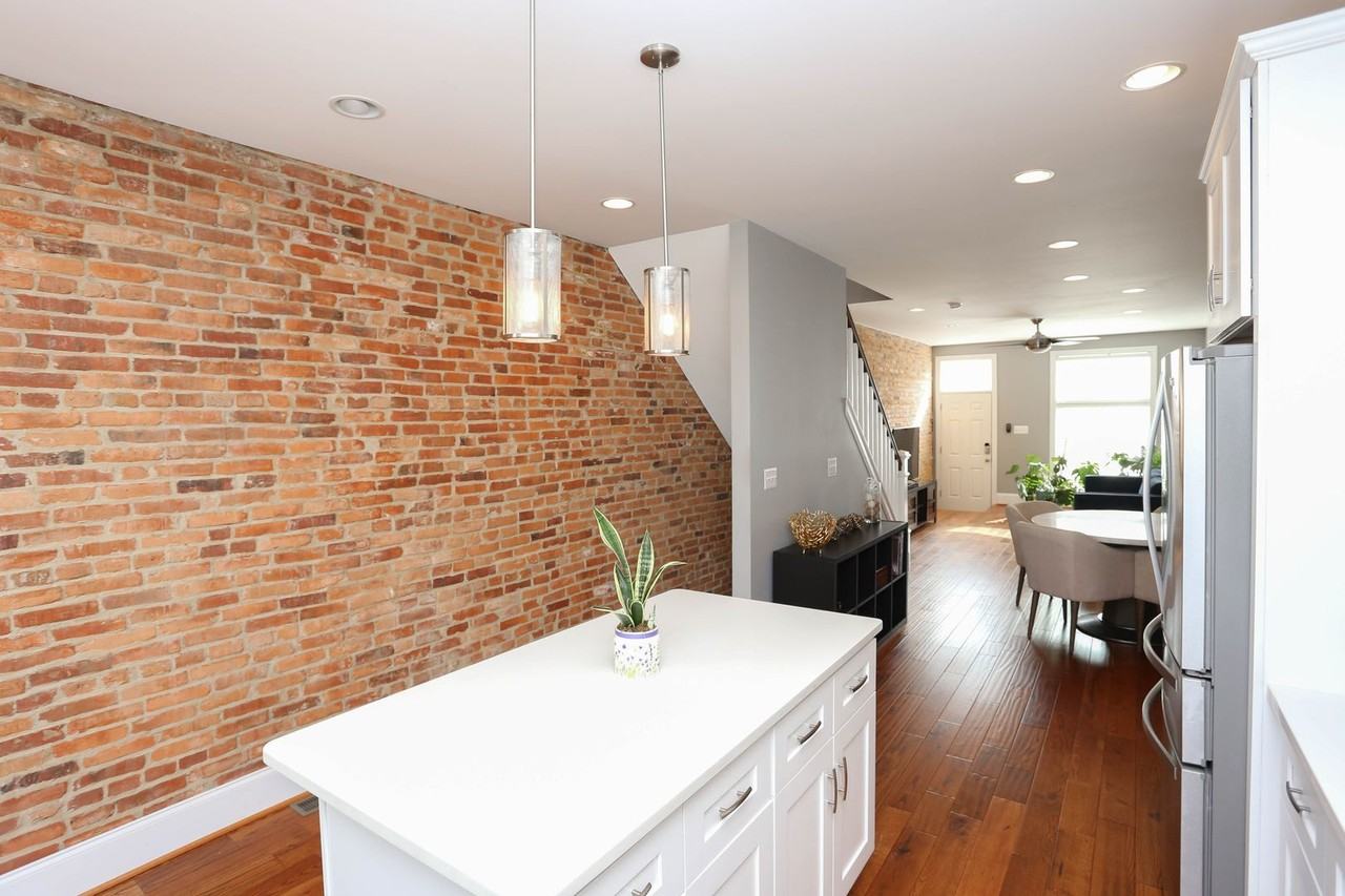 638 Oldham St - Photo 5 of 32