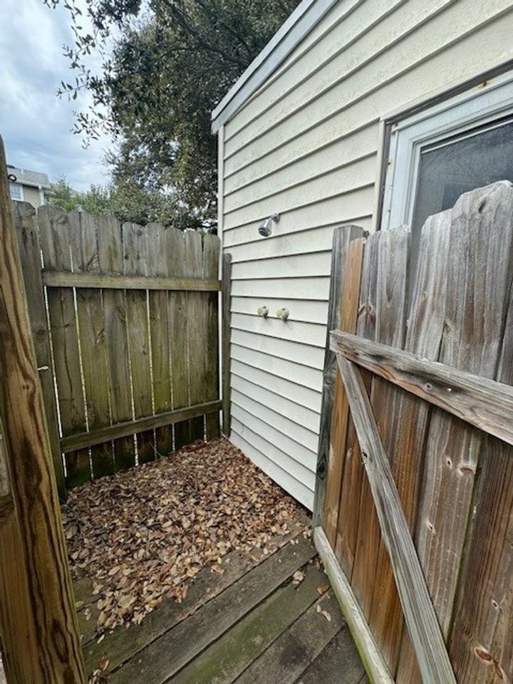 7804 Atlantic Ave #A - Photo 4 of 13