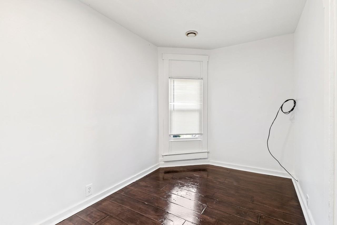 1611 King St - Photo 6 of 25