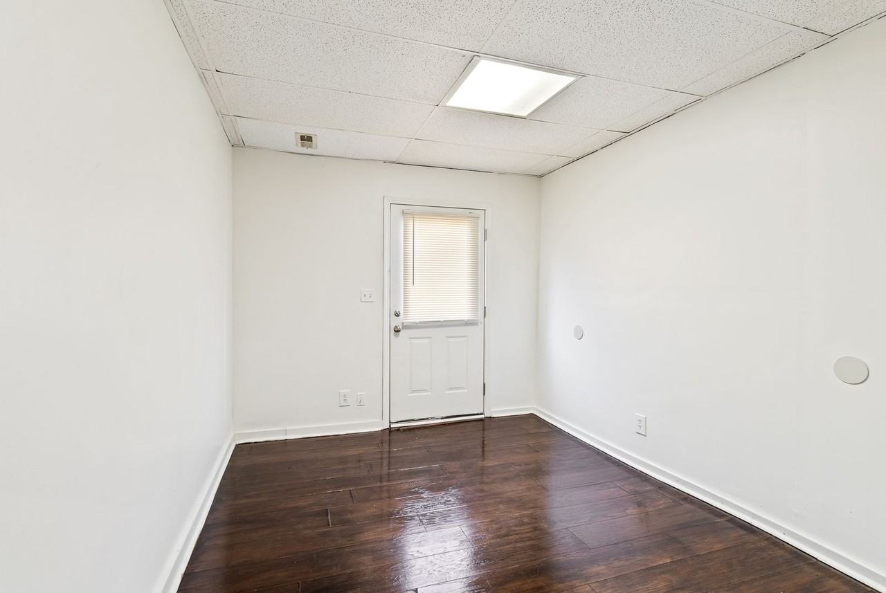 1611 King St - Photo 7 of 25