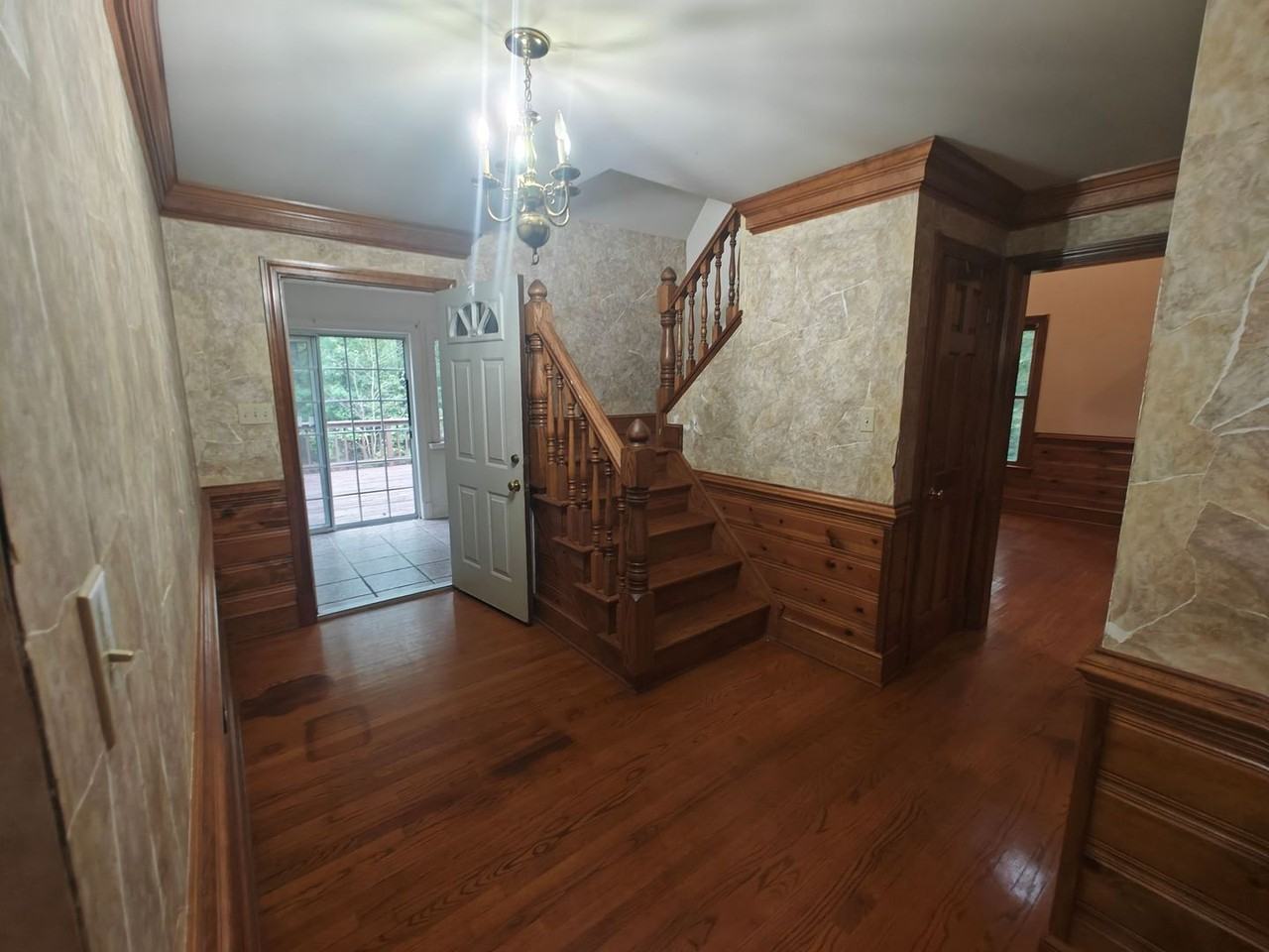2340 Batterson Rd - Photo 7 of 19