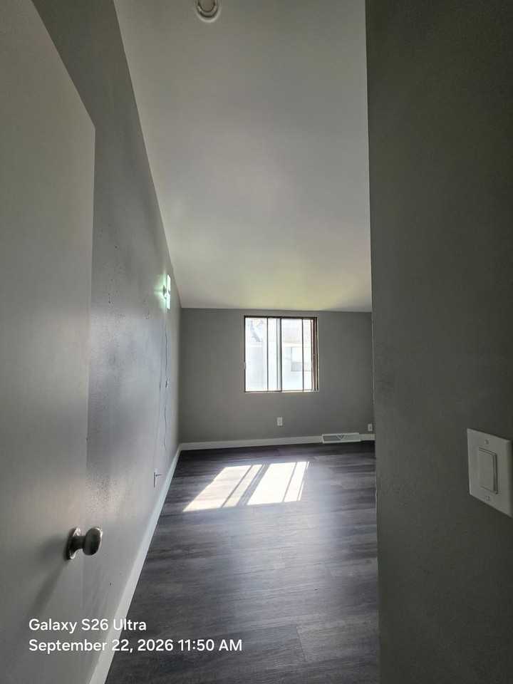 10012 W Fond Du Lac Ave - Photo 6 of 15