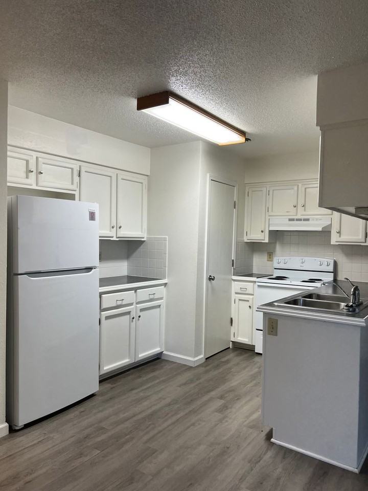 3022 Massachusetts Ave - Photo 3 of 3