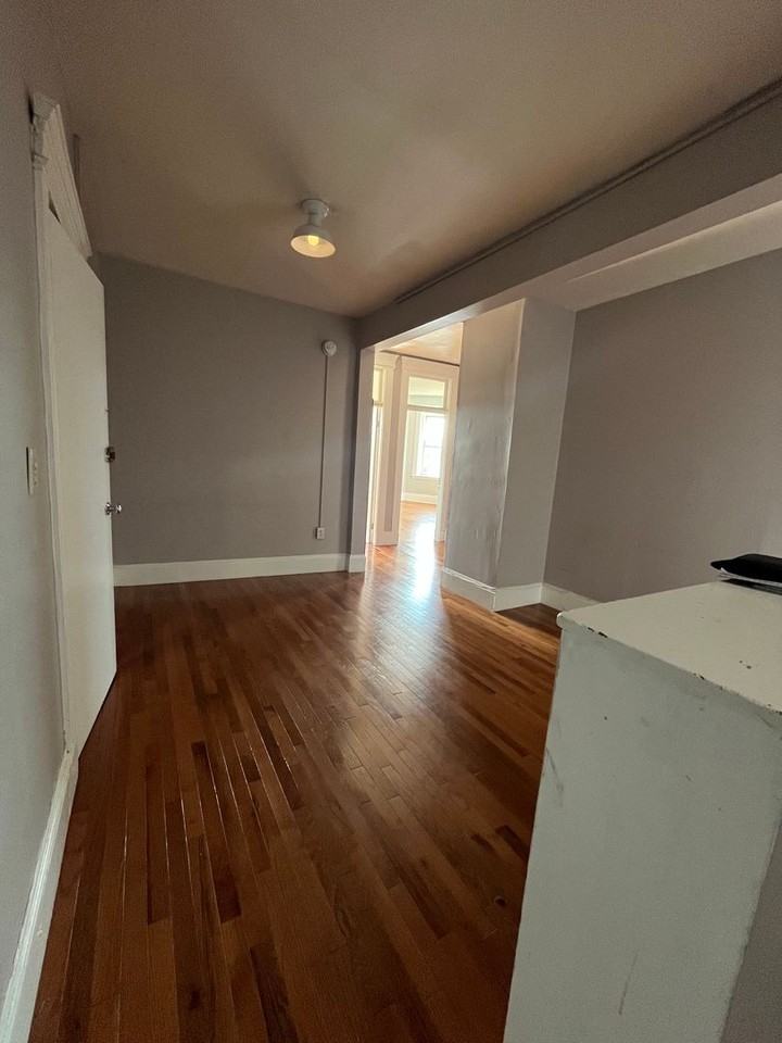 27 Brighton Ave #27 - Photo 3 of 16