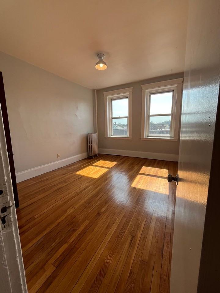 27 Brighton Ave #27 - Photo 5 of 16