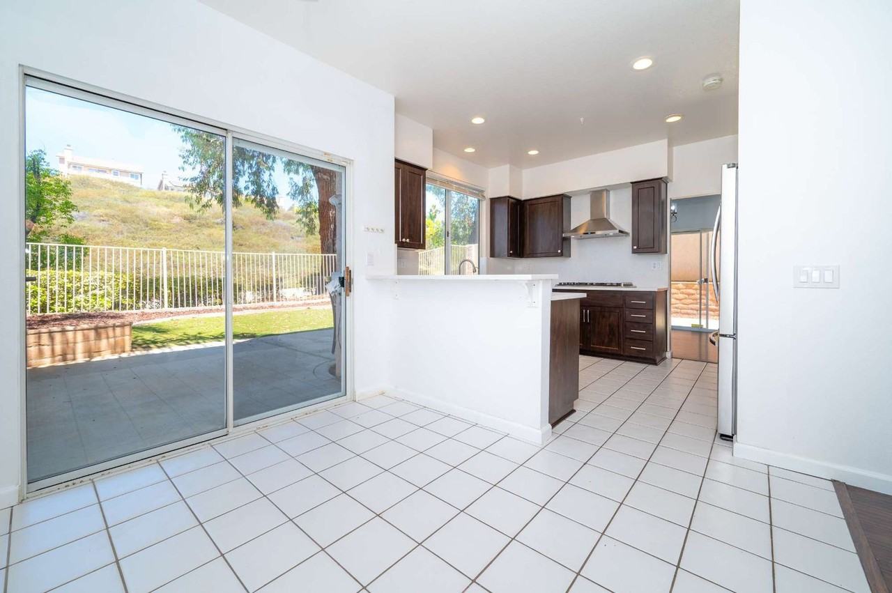 39945 Temecky Way - Photo 5 of 45