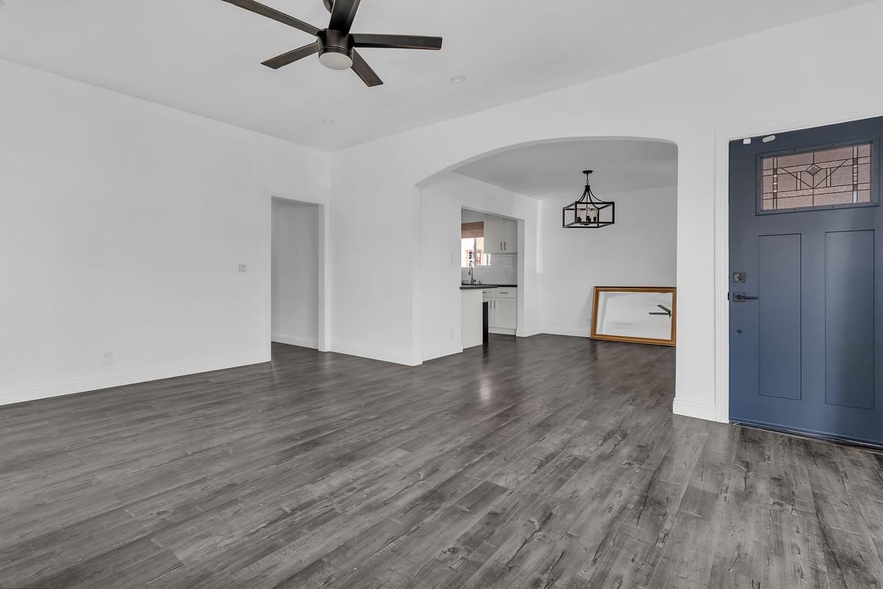 6707 4th Ave - Photo 6 of 31