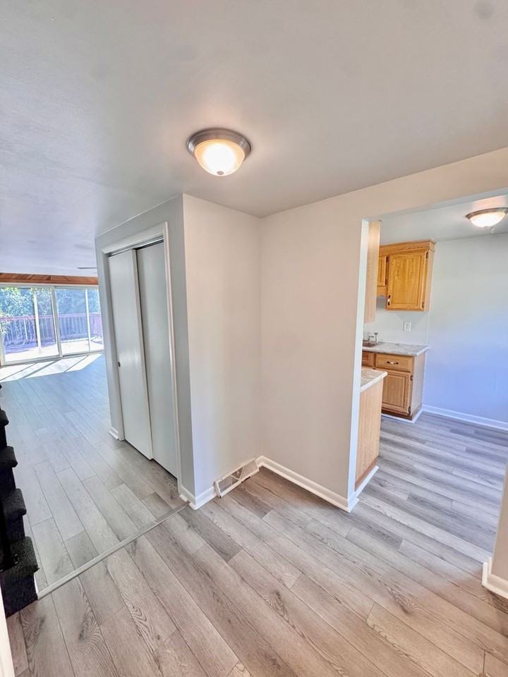 7321 E Hillcrest Ln - Photo 3 of 22