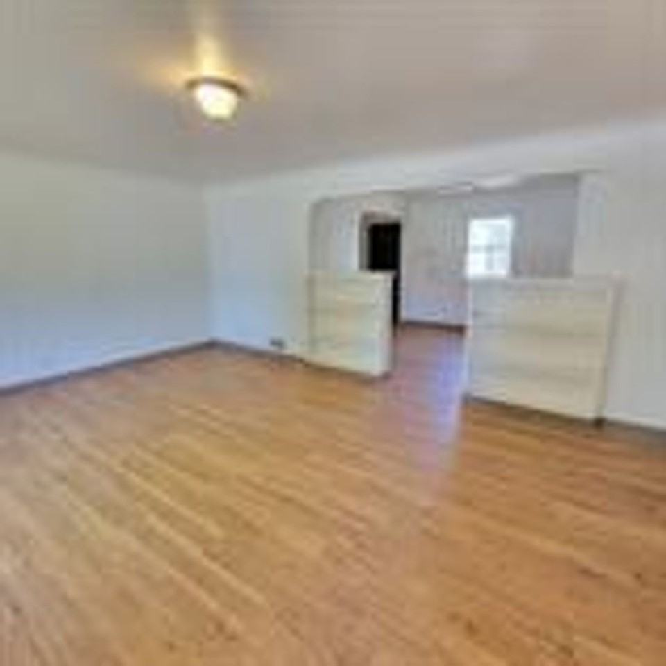 1007 33rd Ave - Photo 5 of 11