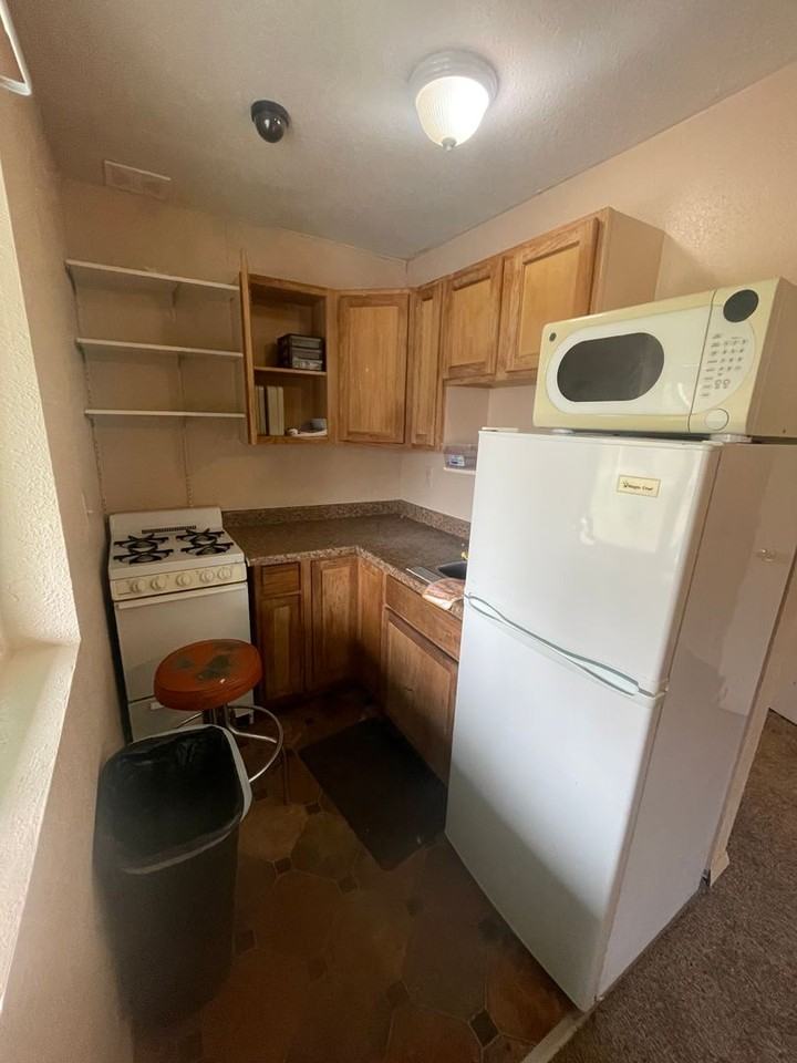 8931 S Starlight Lane - Photo 3 of 4