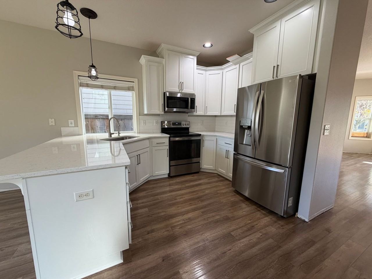3627 Bacall St Ne - Photo 7 of 27