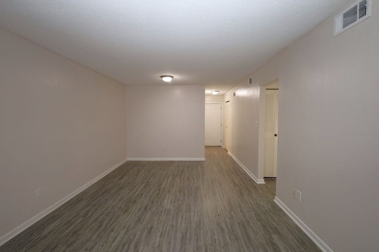 407 Pendleton Pl - Photo 6 of 12