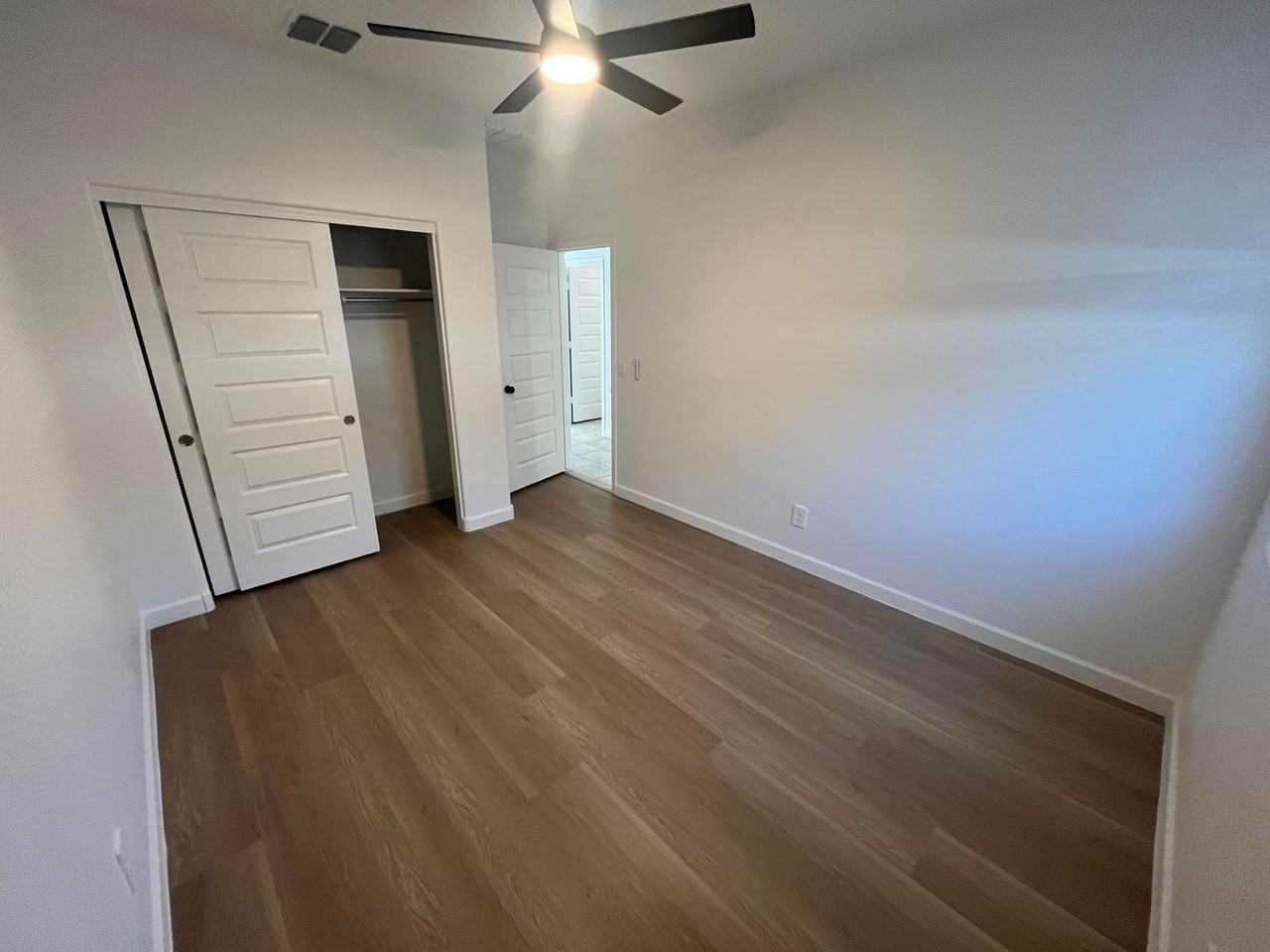 38055 W Excussare Way - Photo 3 of 5
