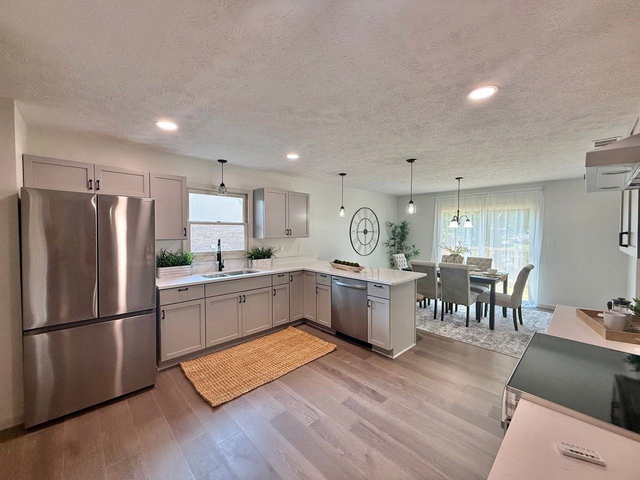 118 W Edgewood Ave - Photo 2 of 29