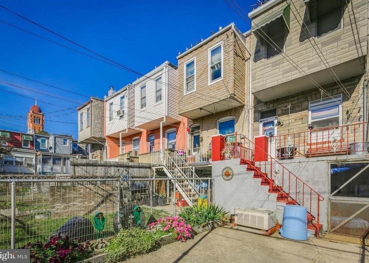 2535 Christian St - Photo 2 of 4