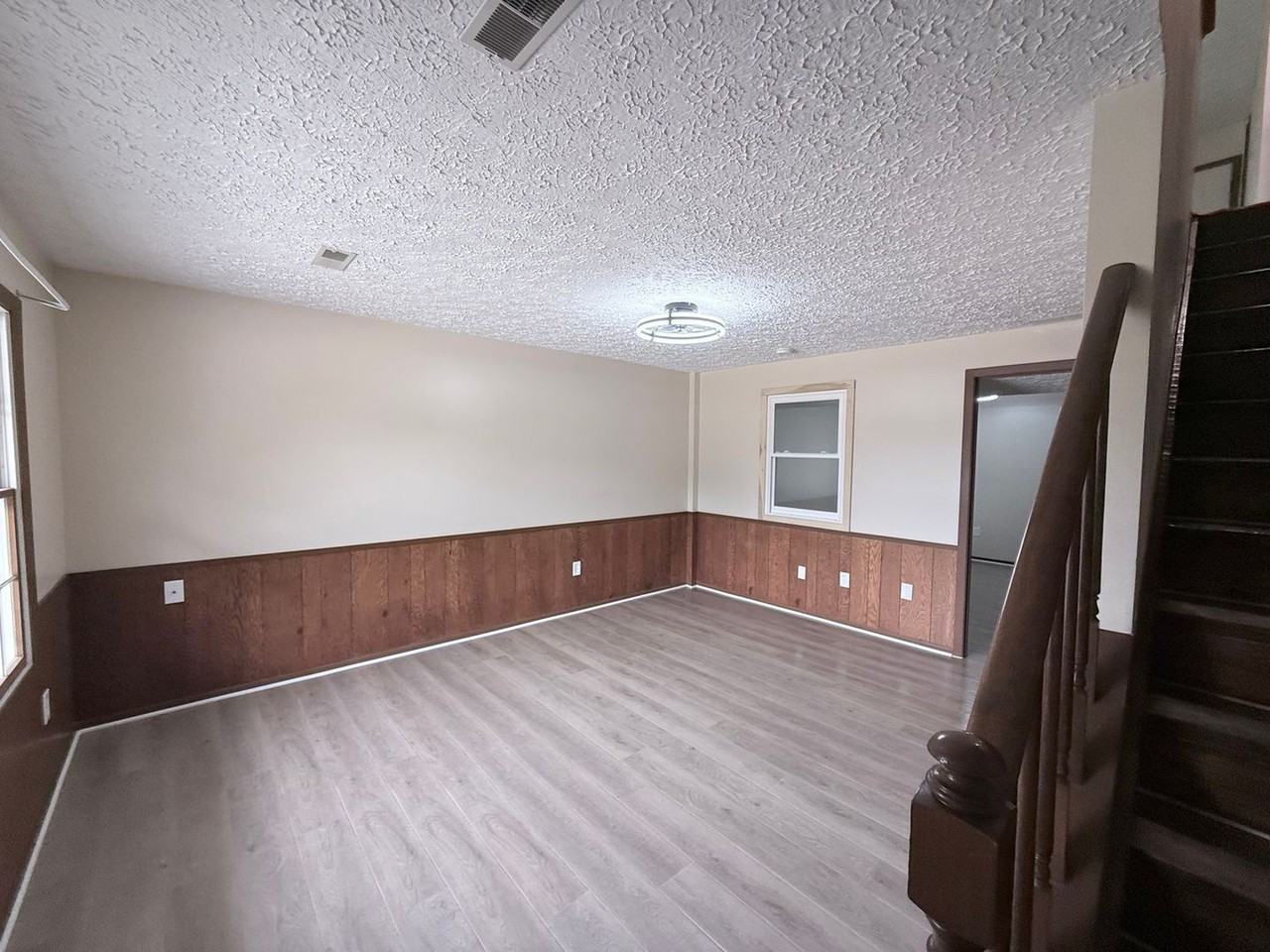 3198 Dewalt Dr - Photo 4 of 18
