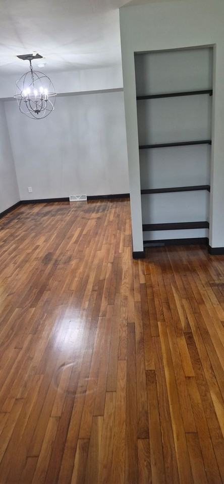 10605 Dunkeld Cir - Photo 3 of 32